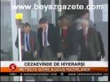 Cezaevinde De Hiyerarşi