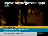 Türkler Bingazi'den Kendilerini Tahliye Edecek Uçakları Bekliyor