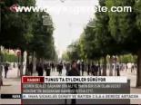 Tunus'ta Eylemler Sürüyor