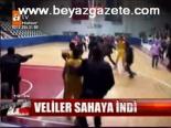 Veliler Sahaya İndi