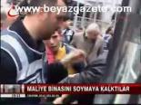 Maliye Binasını Soymaya Kalktılar