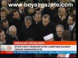 Siyasi Parti Liderleri Fatih Camii'nde Kılınan Cenaze Namazındaydı
