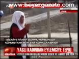 Yaşlı Kadından Eylemciye Tepki