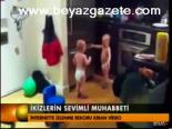 İkizlerin Sevimli Muhabbeti