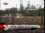 Bahar Yağmuru Hayatı Felç Etti