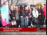 Aya İlk O Ayak Bastı