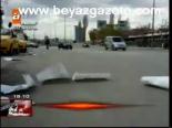 Ysk Rüzgara Kapıldı