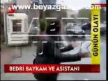 Bedri Baykam Ve Asistanı