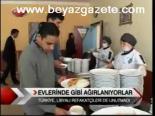 Evlerinde Gibi Ağırlanıyor