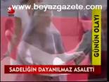 Sadeliğin Dayanılmaz Asaleti