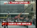 Taksim'de Sahne Kuruluyor