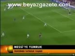 Messi'ye Yumruk