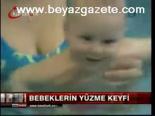 Bebeklerin Yüzme Keyfi