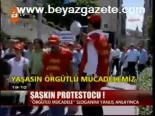 Şaşkın Protestocu!