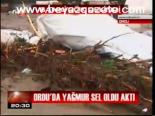 Ordu'da Yağmur Sel Oldu Aktı