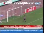Şaşkın Kaleci Öyle Bir Gol Yedi Ki...