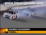 Rakibini Kazandırdı!