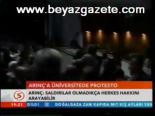 Arınç'a Üniversitede Protesto
