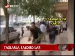 Taşlarla Saldırdılar
