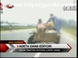 Adeta Dans Ediyor
