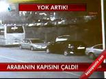Arabanın Kapısını Çaldı