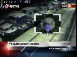 Yatlar Soyuyorlardı