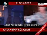 Ahşap Bina Kül Oldu