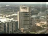 houston - 60 Yıllık Bina Birkaç Saniyede Toz Bulutu Oldu Videosu