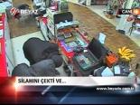 Silahını Çekti Ve...