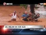 Sel onları da esir aldı online video izle
