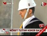 cumhuriyet bayrami - Nöbet tutan asker bayıldı Videosu