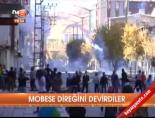 Mobese direğini devirdiler