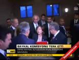 deniz baykal - Baykal komisyonu terk etti Videosu