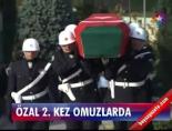 anit mezar - Özal 2. kez omuzlarda Videosu