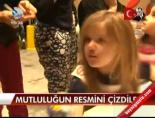 Mutluluğun Resmini Çizdiler