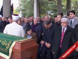 Yahya Kemal Demirel'in Cenazesi Toprağa Verildi