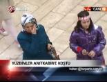 Yüzbinler Anıtkabir'e Koştu