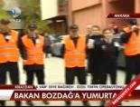 bekir bozdag - Bakan Bozdağ'a yumurta Videosu