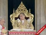 tayland - En Uzun Süre Tahta Kalan Kral Bhumibol Adulyadej'in Doğum Günü Videosu