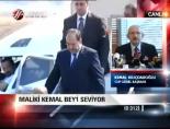 Maliki Kemal Bey'i seviyor