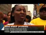 afrika - Mini Etekli Protesto Videosu