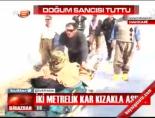 hamile kadin - Sancısı tuttu, kızakla yetiştirildi Videosu