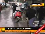 Sokak ortasında arbede!