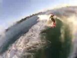 sorf gosterisi - Yunuslar Sörfçüyü Kıskandı Videosu