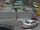 minibuscu - Tekme tokat saldırı anı! Videosu