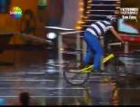 Yetenek Sizsiniz'de Bisiklet Kazası