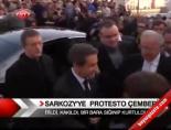 Sarkozy'ye Protesto Çemberi online video izle