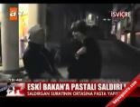 isvicre - Eski Bakan'a Pastalı Saldırı ! Videosu
