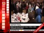 emine erdogan - Van'a yardım yemeği Videosu