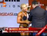 vucut gelistirme sampiyonu - En kaslı muhabir Videosu